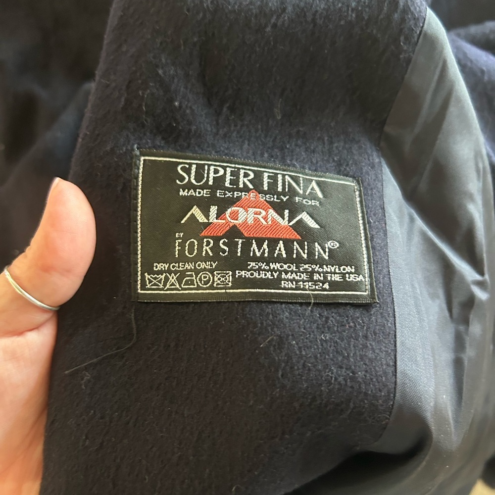 Vintage Alorna Wool Coat - Picture 3 of 9